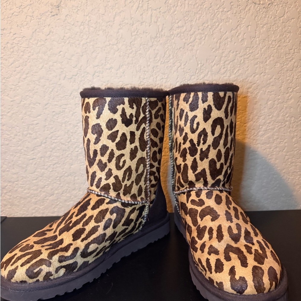 UGG Australia Classic Short Exotic boots with leopard print calf hair.